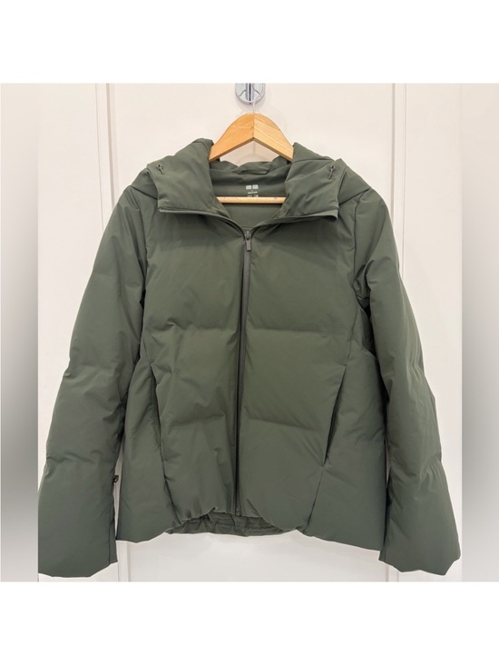 Uniqlo Jackets & Blazers - Uniqlo Olive Green Hooded Puffer Jacket